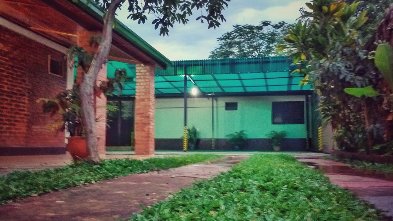 Apart Hotel Las Guayabas Puerto Iguazú Kültér fotó